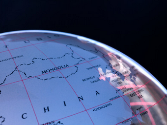 充分发挥“一带一路”在推动实体经济质量转型中的作用