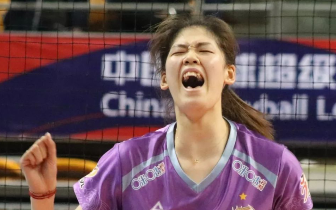 结束假期再启新程 津女排三将赴漳州报到