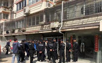 今日姑苏区多处拒不整改的“三合一”场所被查封