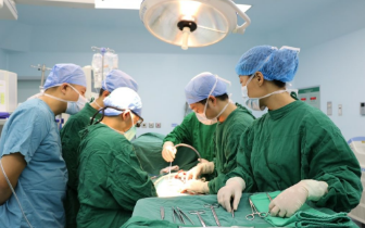 11岁男童在足球课上突然呕吐晕倒 一查竟是尿毒症 