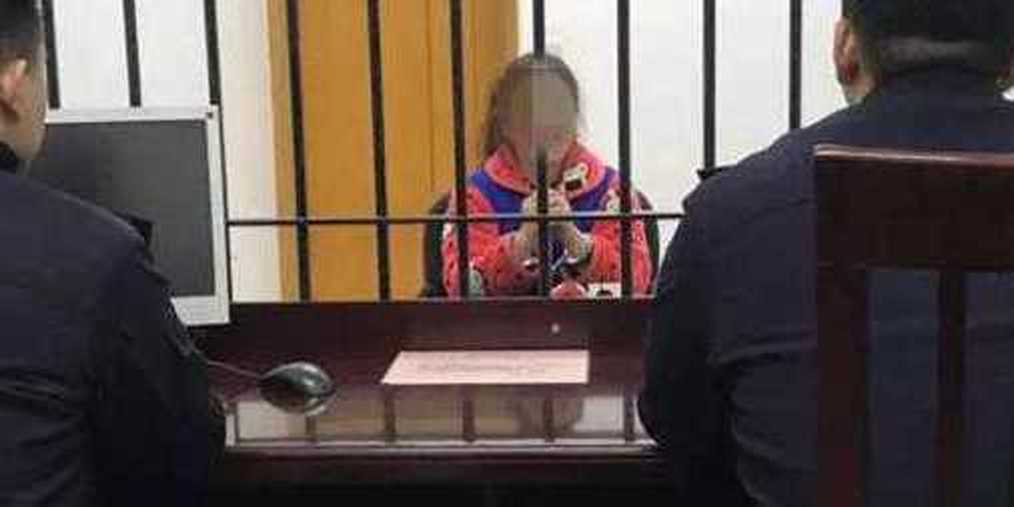 醉驾冲卡逃逸 副驾女子嚣张喊＂有命我偿＂