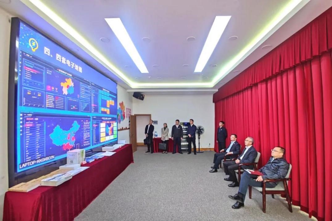 86集商为贵州省打造产业链大数据招商平台 副省长蔡朝林表示肯定